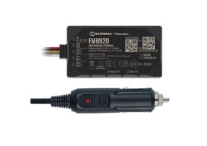 2G GPS трекер Teltonika FMB920 в прикурювач