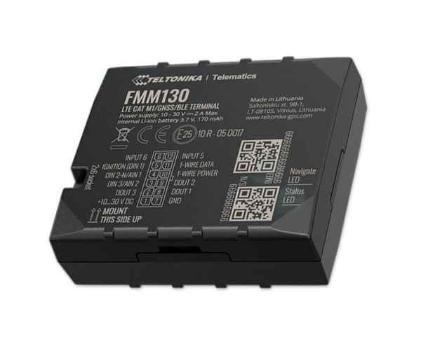 GPS трекер Teltonika FMM130 - внешний вид